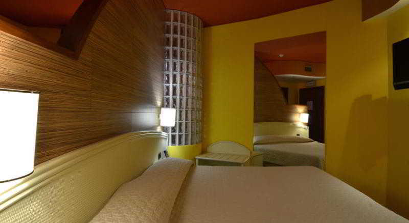 Welcome Hotel لينيانو المظهر الخارجي الصورة